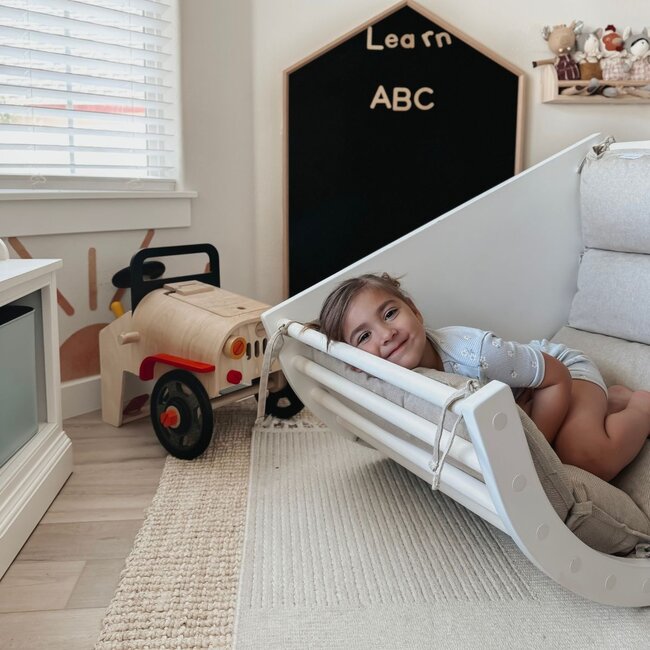 Wooden climbing arch in white finish – Safe climbing and play for children