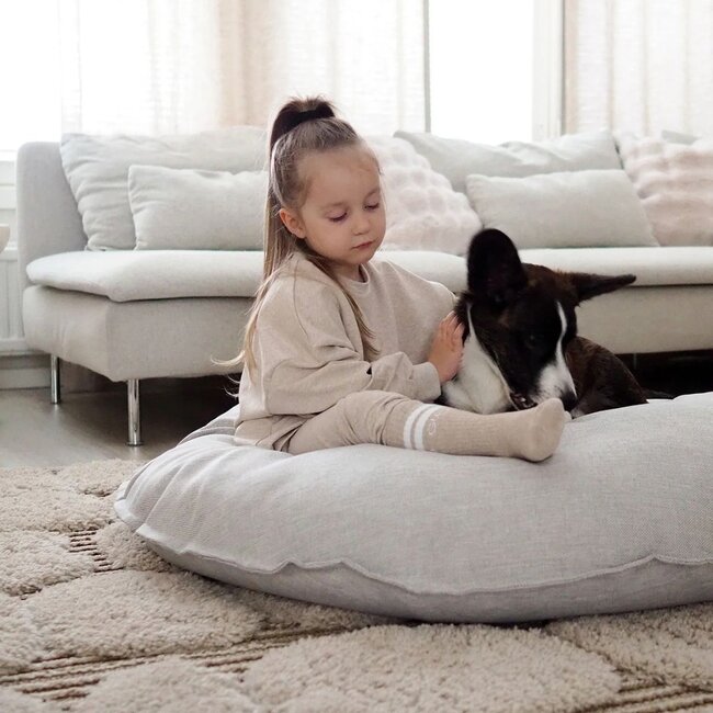 Coussin de sol Lempi en couleur sable – Confort et style pour zitten et jouer