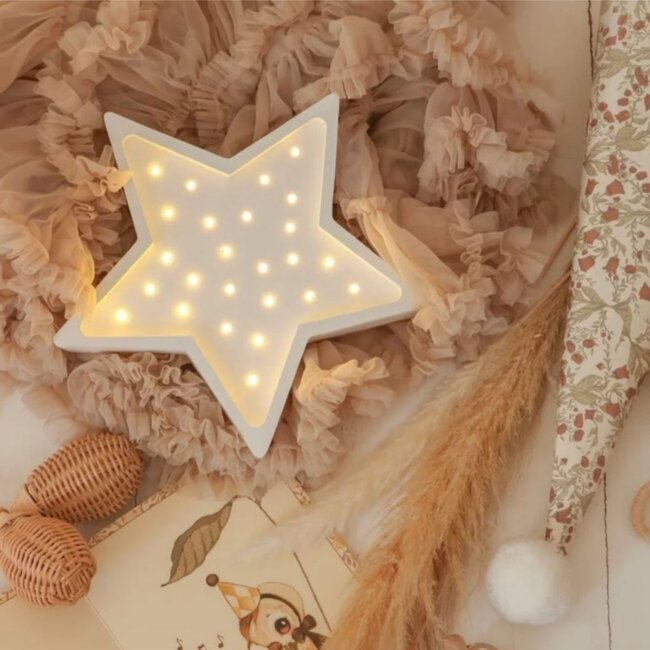 Duurzame houten nachtlamp in stervorm – handgemaakt en dimbaar