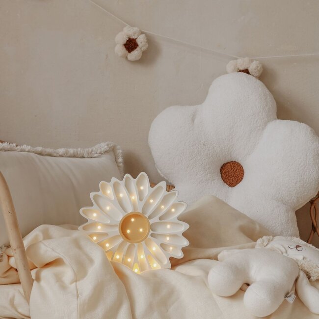 Houten bloem lamp in wit – sfeervolle, handgemaakte verlichting voor kinderkamer of interieur