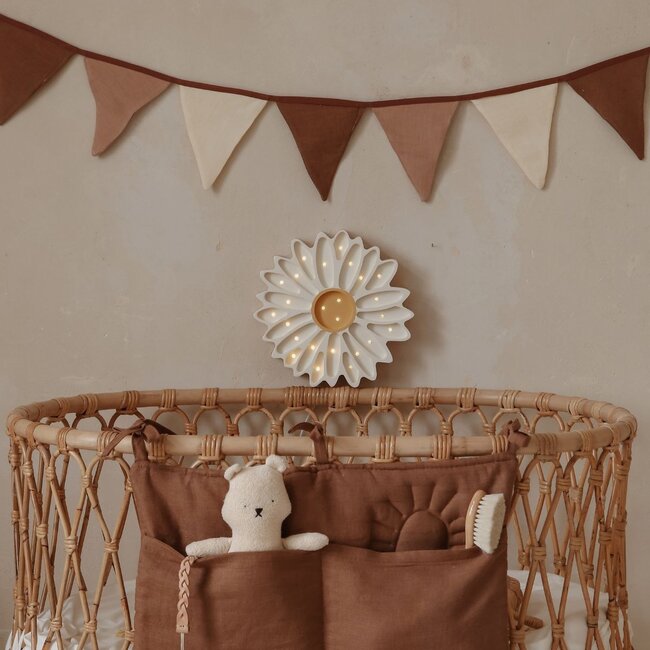 Wooden flower lamp in white – cozy, handmade lighting for children’s room or home interior