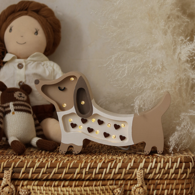 Mini lampe chiot faite main en beige avec cœurs – Éclairage chaleureux pour chambre d’enfant ou aire de jeu