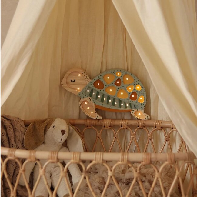 Holz-Schildkrötenlampe in Mint – stimmungsvolle, handgefertigte Beleuchtung für Kinderzimmer oder Wohnbereich
