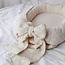 Babynestje Lilly met strik in licht beige katoen – zacht, veilig en knus voor je baby