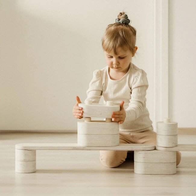 Balance beam natural – Montessori balance and climbing play for children