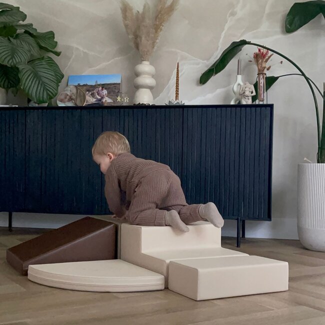 Set de blocs en mousse Corner beige – sûr, doux et stimulant la motricité