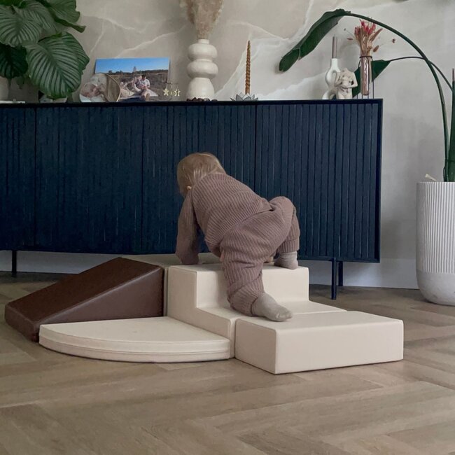 Foam blokken set Corner in beige – veilig, zacht en motoriek stimulerend