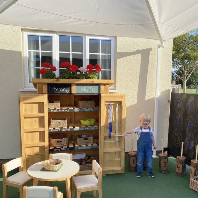 Kreidetafel Kombi Rechen- und Schreibschuppen – Montessori Aufbewahrungsschrank für Schulen und Kita