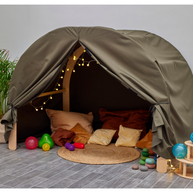 Dark Den Cover for Umbro Arch House – Sensory Blackout Cover