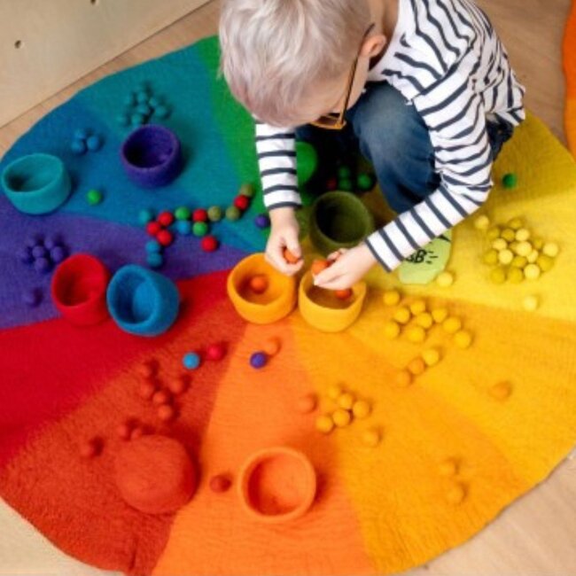 Vilt Speelkleed Jaarcirkel & Leerklok – Handgemaakte Educatieve Mat van 100% Schapenwol