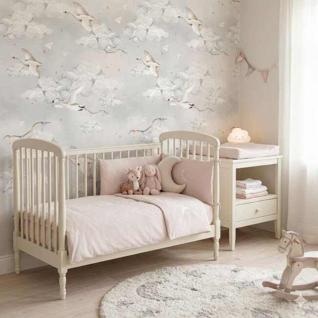 Duurzaam Banenbehang Magic Swans Blue met Zwanen en Wolken (100 cm breed) – Naturel