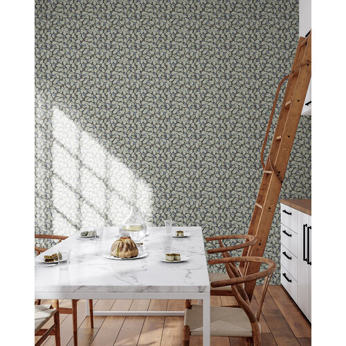 Dutch Wallcoverings Klara & Tove - Blåbär Small Dark Blue - Donkerblauw