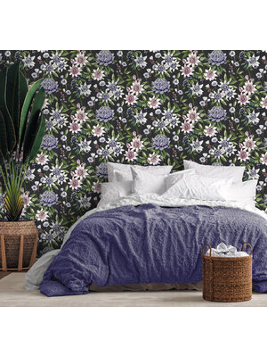 Dutch Wallcoverings Amazonia - Passiflora Black - Zwart Dutch Wallcoverings Amazonia - Passiflora Black - Zwart