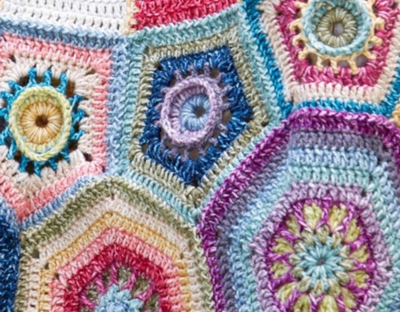 StyleBREAKER Dames Sjaal Batik Patroon Met Metallic Strepen - Boho Stijl 182x87cm