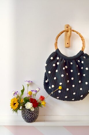 Byclaire Toffe Tas met noppen Haakpatroon Byclaire Toffe Tas met noppen Haakpatroon