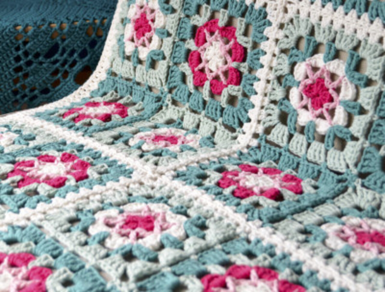 Byclaire Bloemblokdeken Haakpatroon Byclaire Bloemblokdeken Haakpatroon