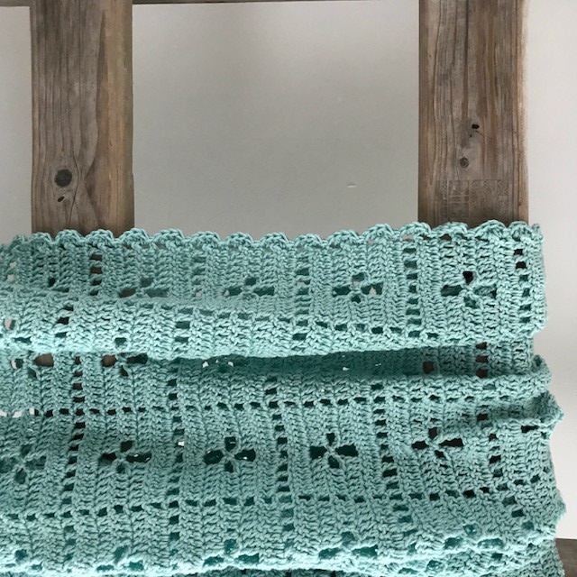 Dekentje haken; Call the midwife!