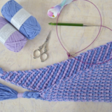 Byclaire Haakpakket Ton Sur Ton Sjaal Lila Denim Byclaire Haakpakket Ton Sur Ton Sjaal Lila Denim