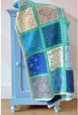 Byclaire Haakpakket byClaire Blokkendeken Blauw/Groen Byclaire Haakpakket byClaire Blokkendeken Blauw/Groen