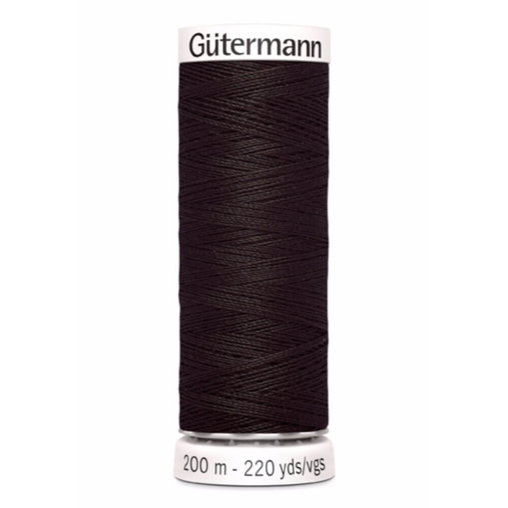 Gütermann Gutermann Allesnaaigaren 200m - 697 Gütermann Gutermann Allesnaaigaren 200m - 697
