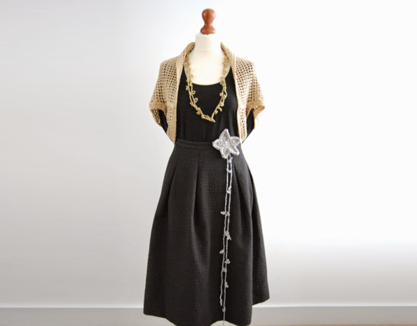 Byclaire Haakpatroon byClaire Feestelijke Shrug Byclaire Haakpatroon byClaire Feestelijke Shrug