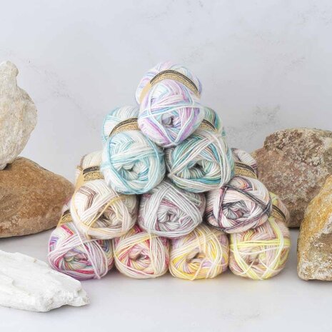 Scheepjes Scheepjes Stone Washed Minerals - 907 Amethyst Mist Scheepjes Scheepjes Stone Washed Minerals - 907 Amethyst Mist