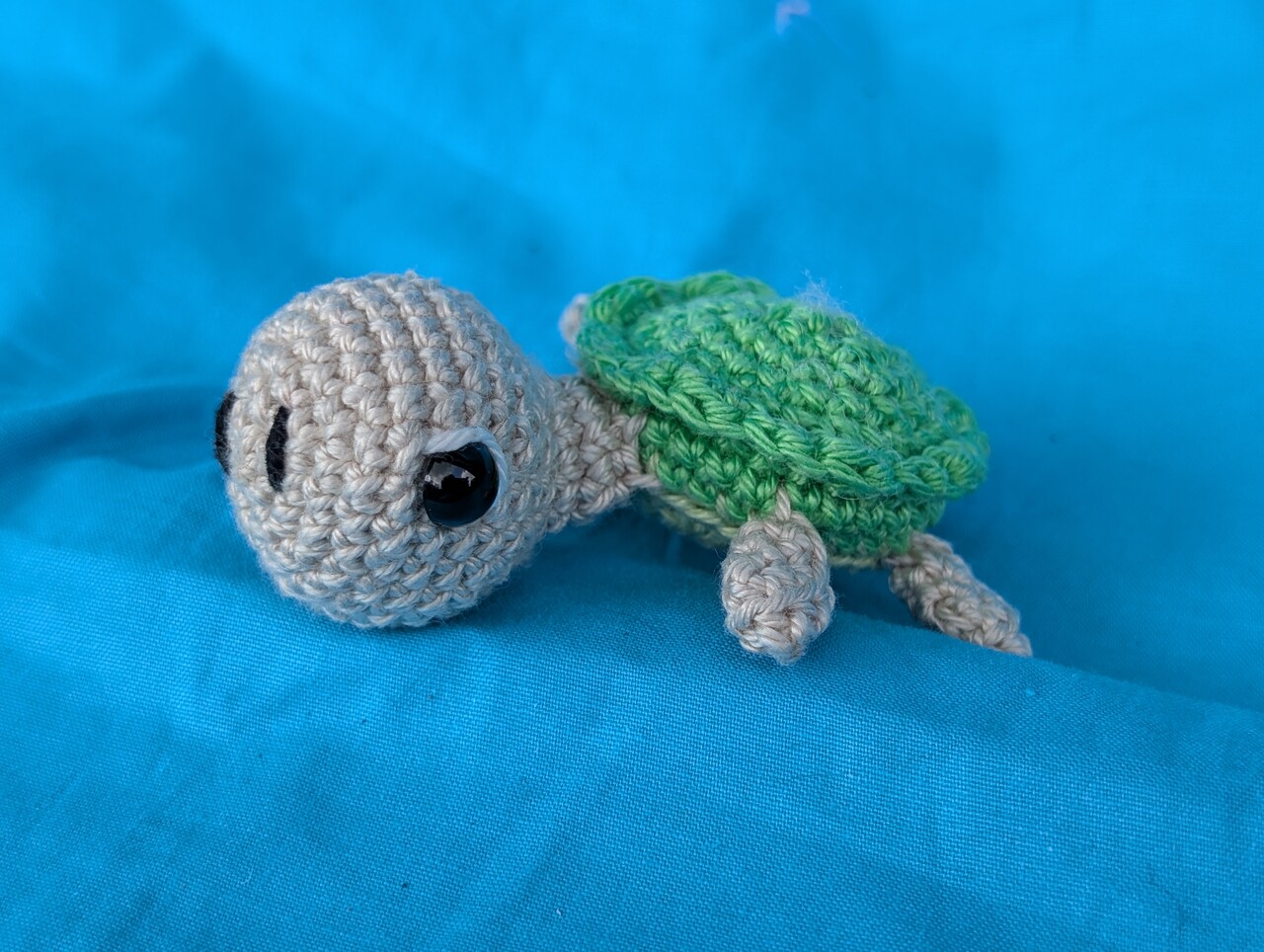 Byclaire Haakpatroon Schildpad (Zee-thema slinger) Byclaire Haakpatroon Schildpad (Zee-thema slinger)