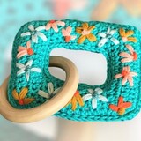 Byclaire Haakpakket Bijtring rechthoek met geborduurde bloemen Byclaire Haakpakket Bijtring rechthoek met geborduurde bloemen