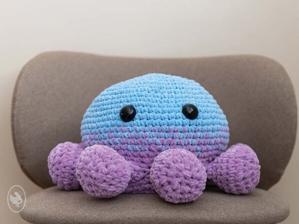 Durable Haakpakket Gratis Haakpatroon Omdraai octopus Marble - tweekleurige octopus die binnenste buiten kan, gehaakt met Durable Velvet