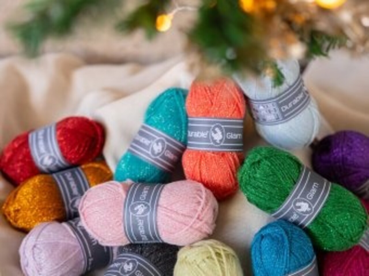 Byclaire Haakpakket byClaire Feestelijke Shrug Byclaire Haakpakket byClaire Feestelijke Shrug
