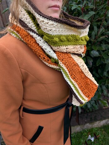 Byclaire Haakpakket AutumnDot - Herfstige sjaal gehaakt met Durable Cosy garen Byclaire Haakpakket AutumnDot - Herfstige sjaal gehaakt met Durable Cosy garen