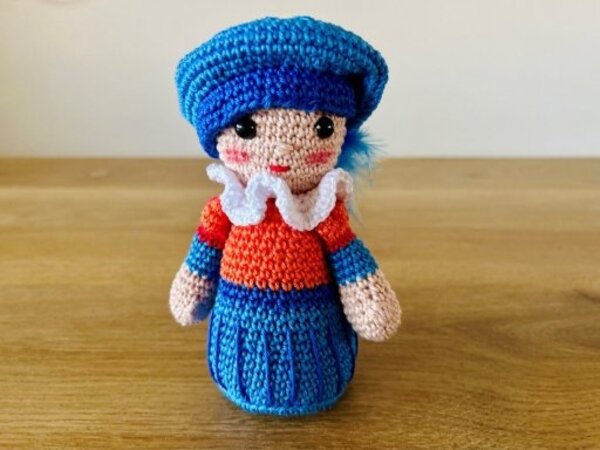 Durable Durable haakpakket Pietje - Vier Sinterklaas met dit lieve pietje of geef hem cadeau tijdens de feestdagen!