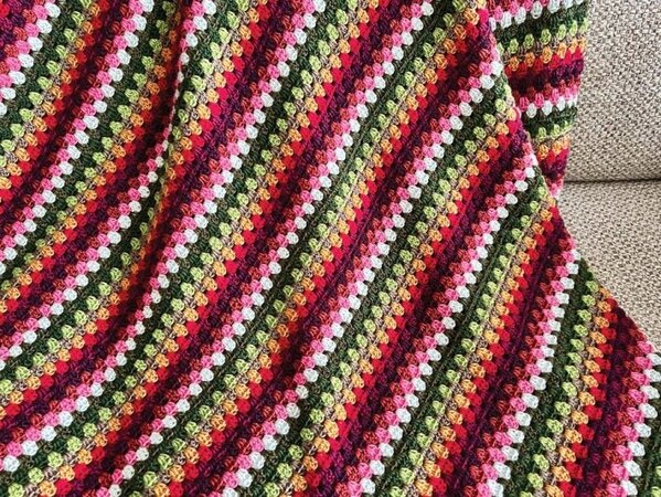 Durable Durable haakpakket Comfy Granny Stripe Blanket - Heerlijke deken gehaakt met Durable Comfy