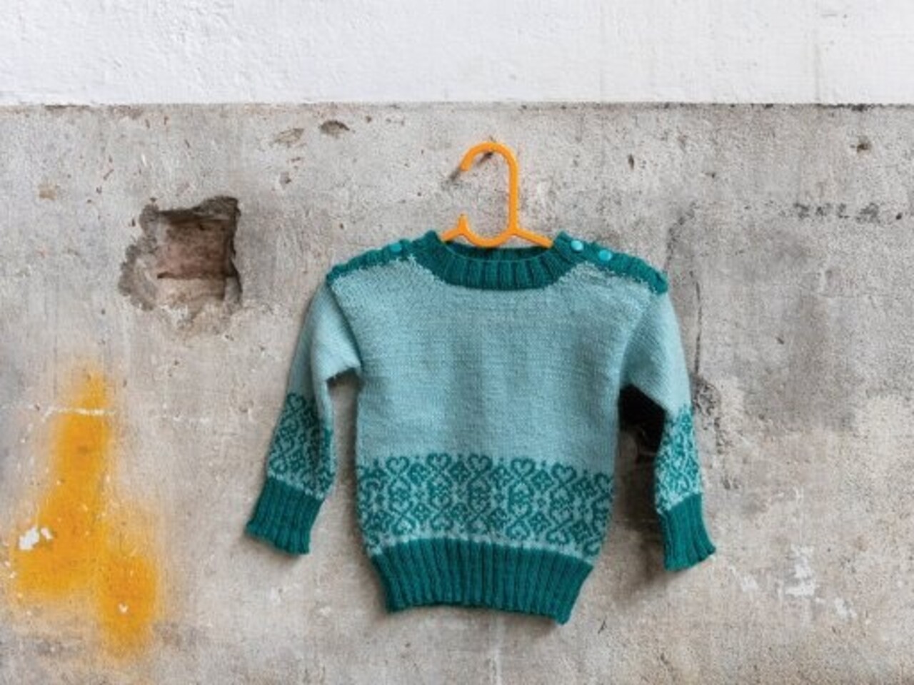 Durable Durable haakpakket Baby Sweet Hearts - Maak dit lieve babysetje met ingebreid hartjespatroon met Durable Soqs