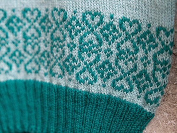 Durable Durable haakpakket Baby Sweet Hearts - Maak dit lieve babysetje met ingebreid hartjespatroon met Durable Soqs