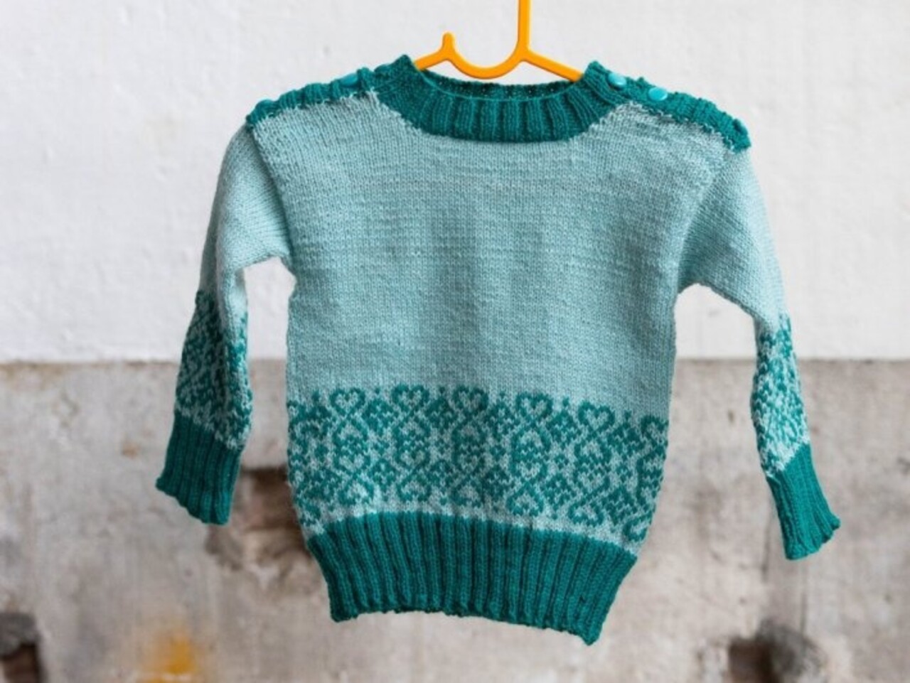 Durable Durable haakpakket Baby Sweet Hearts - Maak dit lieve babysetje met ingebreid hartjespatroon met Durable Soqs