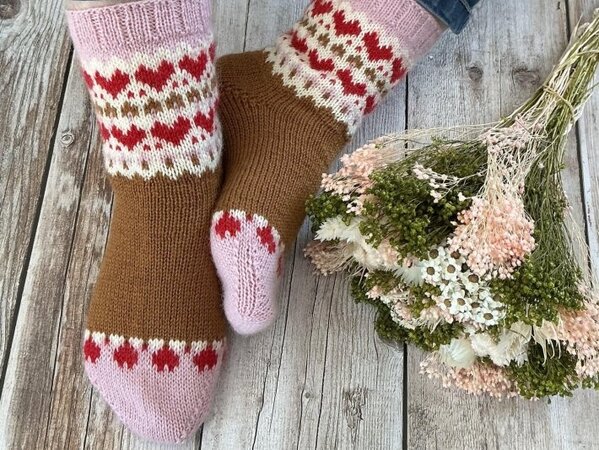 Durable Durable haakpakket Love in stitches soqs - De sokken voor Valentijnsdag gebreid met Durable Soqs