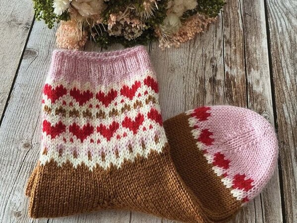 Durable Durable haakpakket Love in stitches soqs - De sokken voor Valentijnsdag gebreid met Durable Soqs