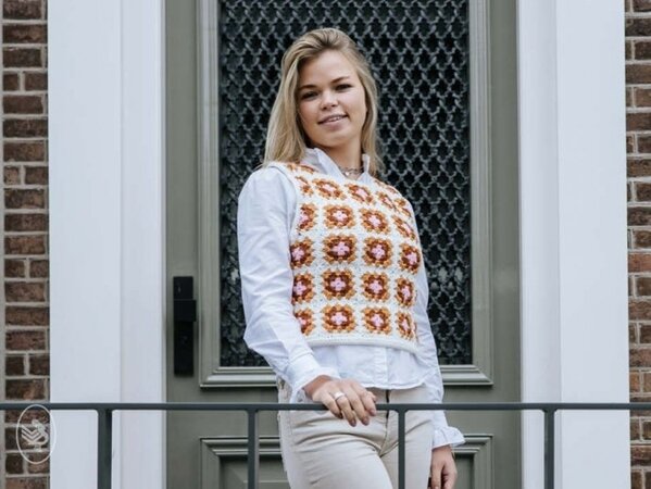 Durable Gratis Haakpatroon Retro Squares Tank Top - Speelse tank top gehaakt met Durable Comfy Durable Gratis Haakpatroon Retro Squares Tank Top - Speelse tank top gehaakt met Durable Comfy