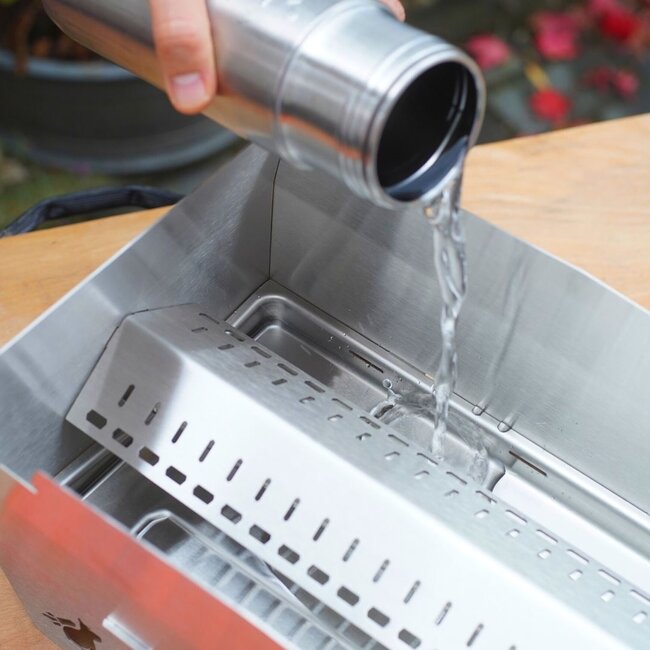 Skotti Pool - Opvang bak