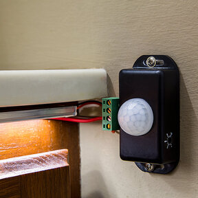 PIR bewegingssensor instelbaar - LED max 8 ampere