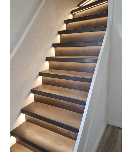 LED strip traptrede verlichting - max 15 treden - warm wit