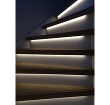 LED strip traptrede verlichting - max 15 treden - natuurlijk wit