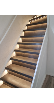 Professionele LED traptrede aansturing -  compleet met sensoren tot 32 treden