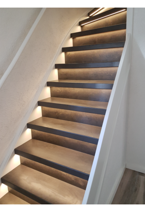 Professionele LED traptrede aansturing -  compleet met sensoren tot 32 treden