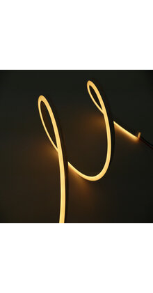 Neon Flex LED strip 24 volt 2700 kelvin extra warm wit 9,6W 1000LM 6 x 12mm IP67 – 10 meter