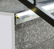 LED strip trapprofiel met afdekking 41,5 mm x 20,6 mm - D10ALU
