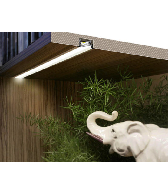 Zwart diagonaal inbouw LED profiel klikafdekking 30 mm x 12.7 mm - C22ZWART