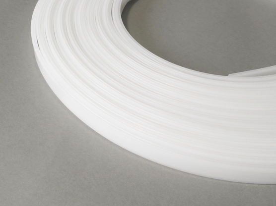 Verkleurd de afdekking van een LED profiel of is deze UV bestendig