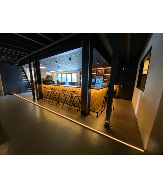 Zwart LED profiel met klikafdekking - 16,8mm x 13,01mm - 02ZWART